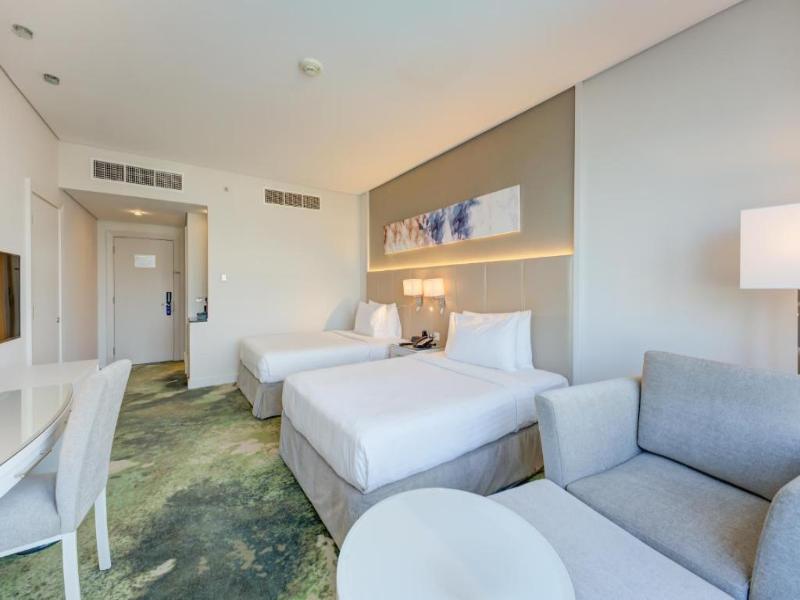Millennium Lakeview Hotel image