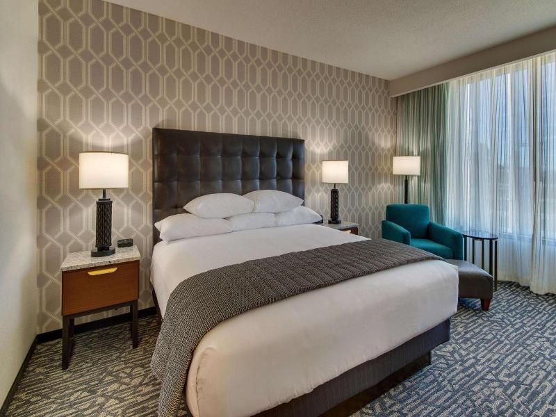 Drury Plaza Hotel Nashville Downtown image