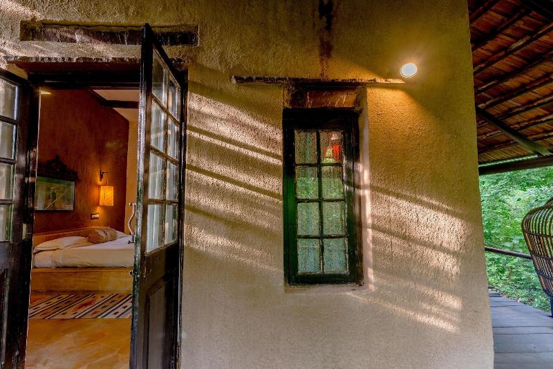 Beyond Stay Mahua Vann Pench