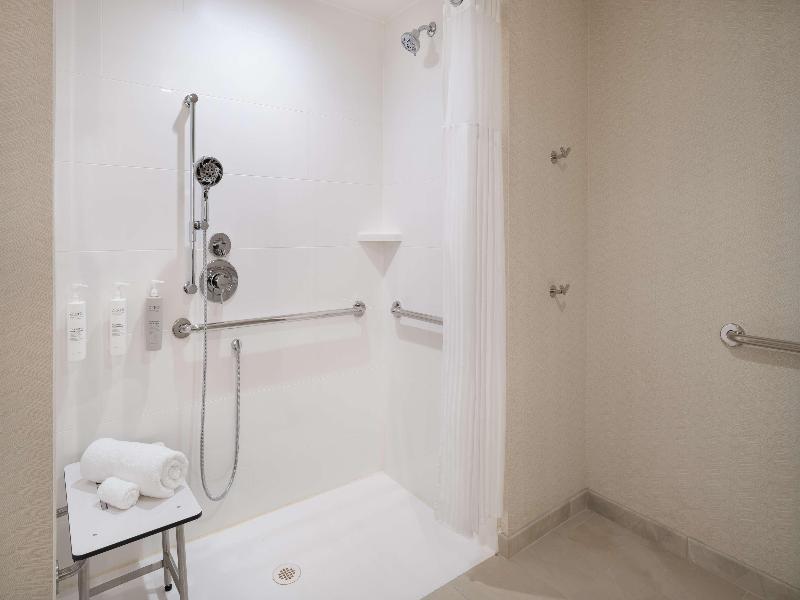 Hilton Garden Inn Visalia image