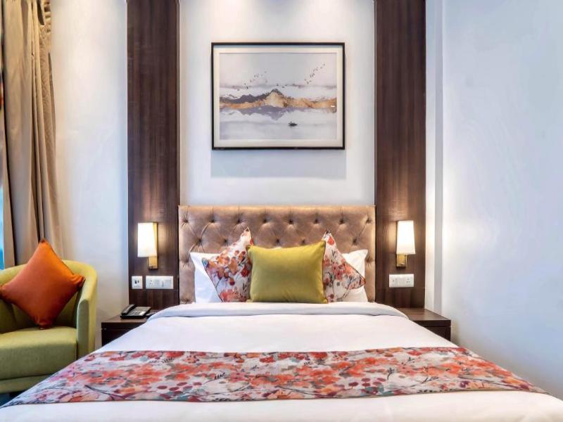 Hotel LE ROI Lake View, Koti image