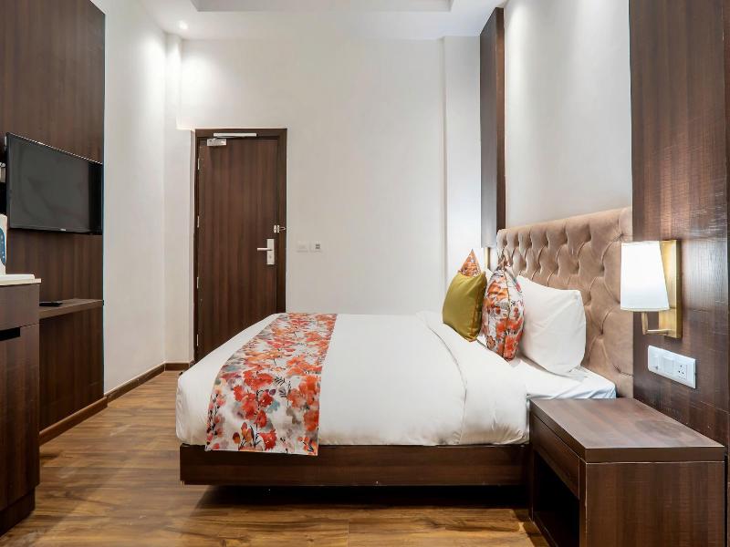 Hotel LE ROI Lake View, Koti image