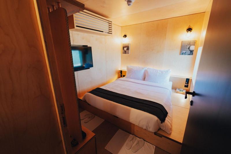 Bab Al Nojoum Al Mugheirah Resort image