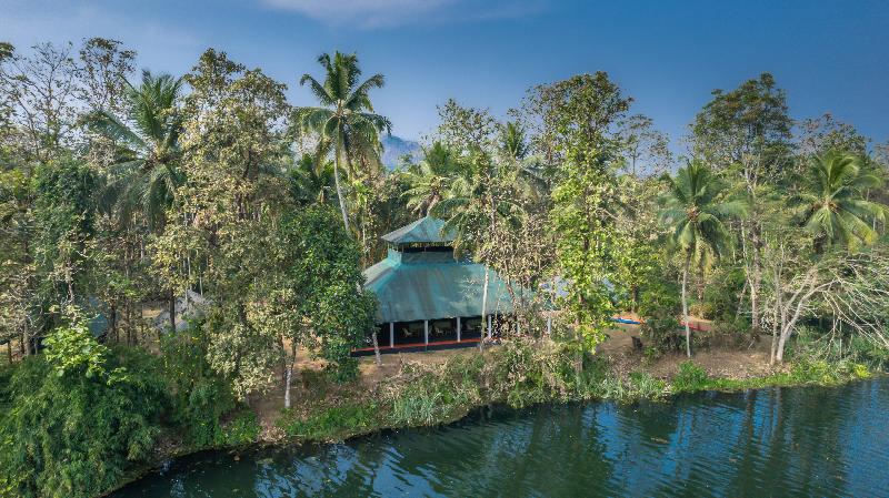 Amritara Riverside Luxury Tents image 2