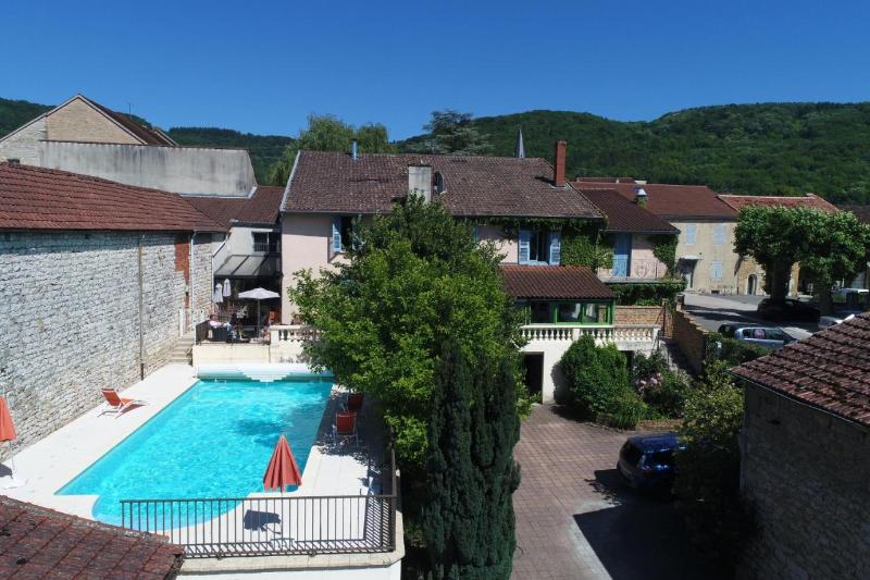 Logis Hotel Vuillot image