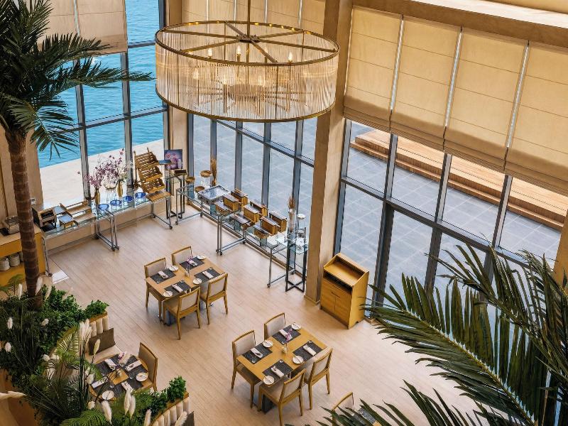 Aqua Vista Bahrain Hotel image