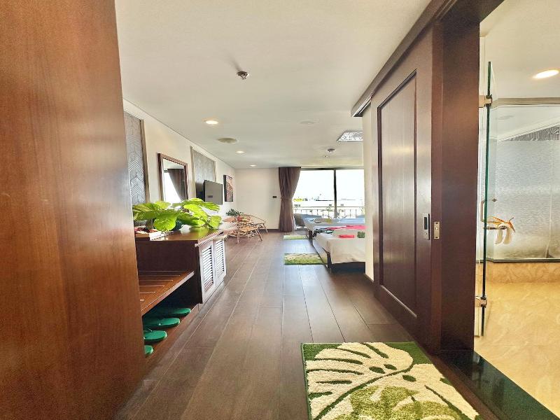 Century Hotel Danang image