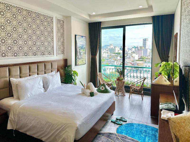 Century Hotel Danang image