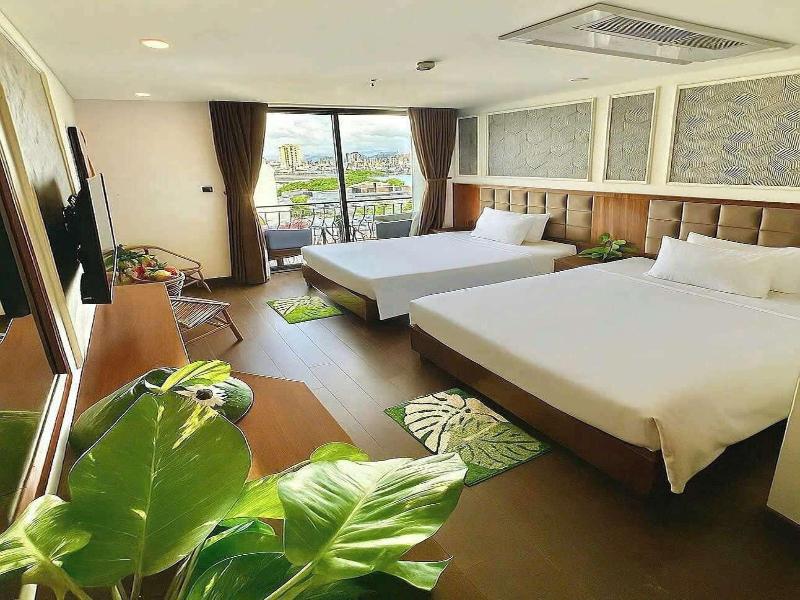 Century Hotel Danang image