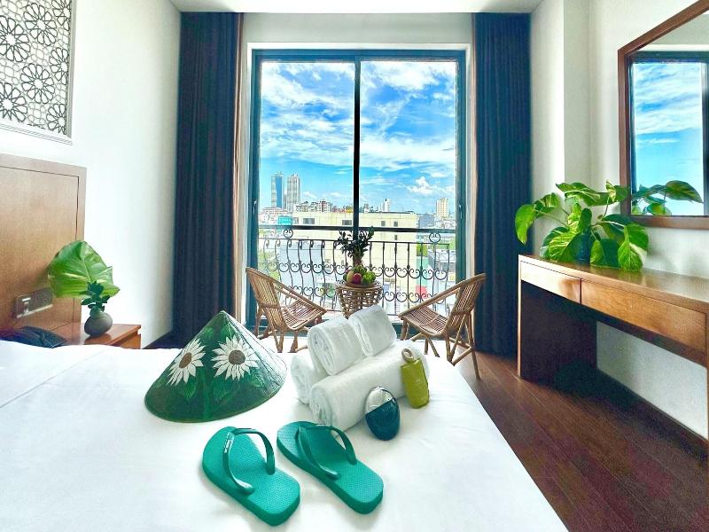 Century Hotel Danang image