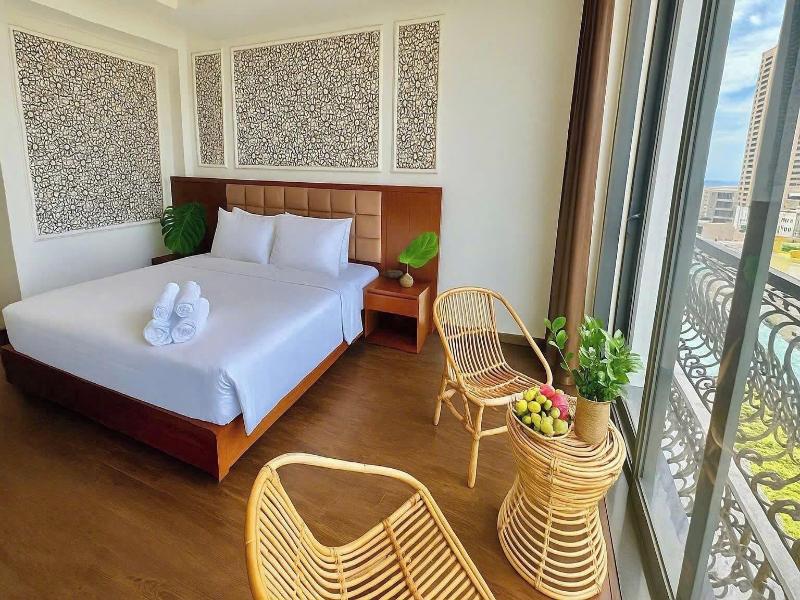 Century Hotel Danang image