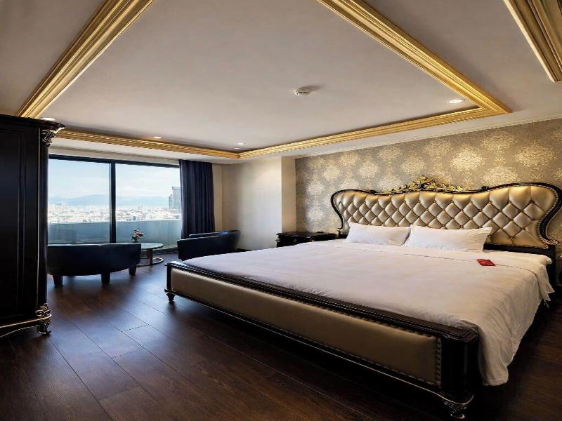 Century Hotel Danang image