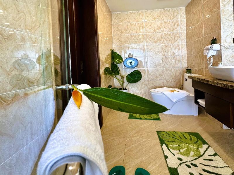 Century Hotel Danang image