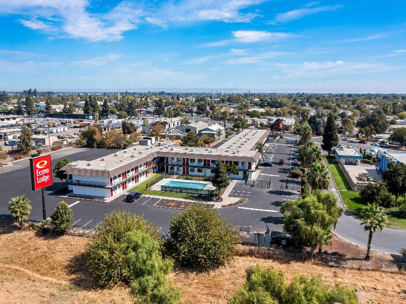 Econo Lodge Stockton near I-5 Fairgrounds image