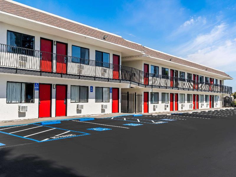 Econo Lodge Stockton near I-5 Fairgrounds image