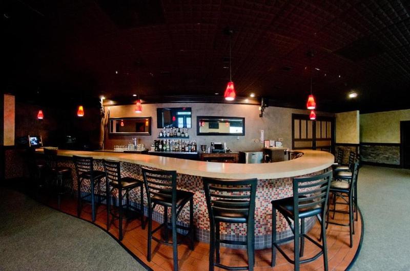 Quality Inn & Suites New Hartford - Utica image