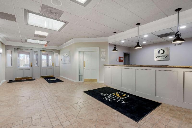 Quality Inn & Suites New Hartford - Utica image