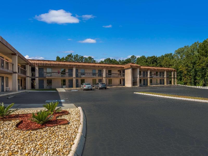Rodeway Inn Greenwood image