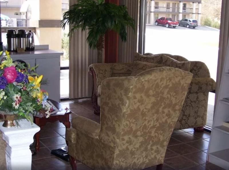 Rodeway Inn Greenwood image