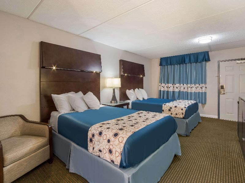 Rodeway Inn Greenwood image
