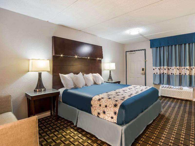 Rodeway Inn Greenwood image