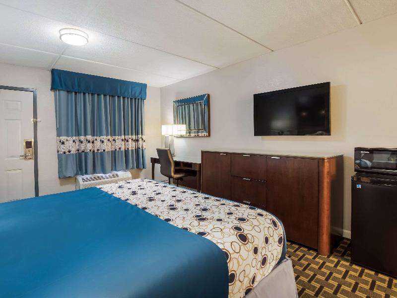 Rodeway Inn Greenwood image
