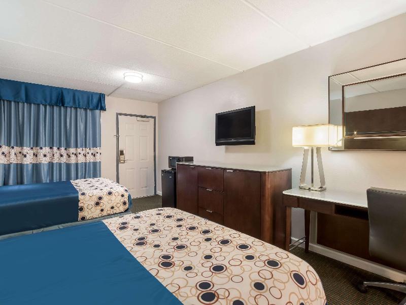 Rodeway Inn Greenwood image