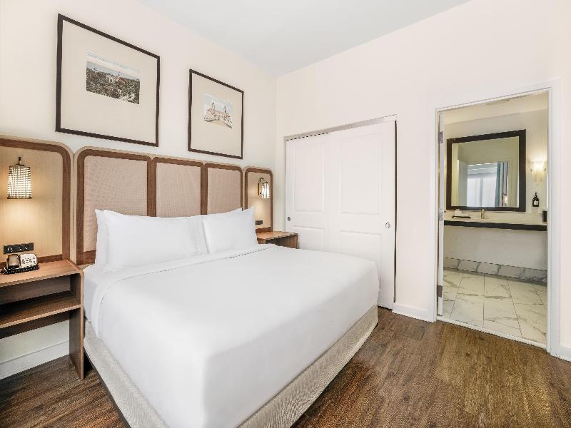 The Banyan Hotel Fort Myers, Tapestry Collection B image