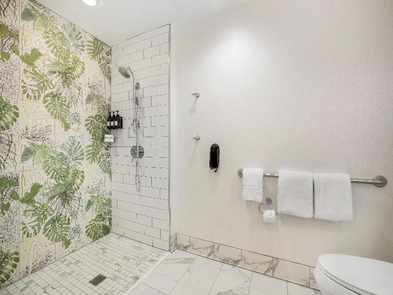 The Banyan Hotel Fort Myers, Tapestry Collection B image