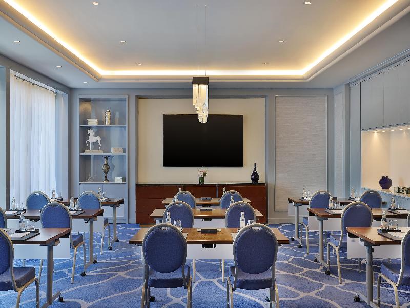 Waldorf Astoria Lusail image