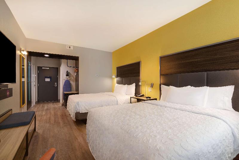 Tru by Hilton Galveston image