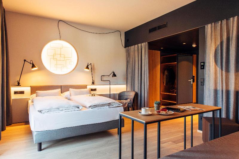 Harrys Home Steyr Hotel image