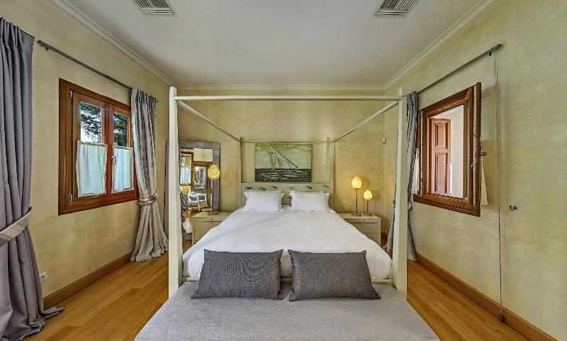 Villa Veneziano image