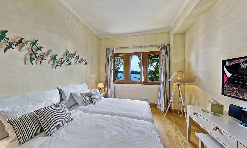 Villa Veneziano image