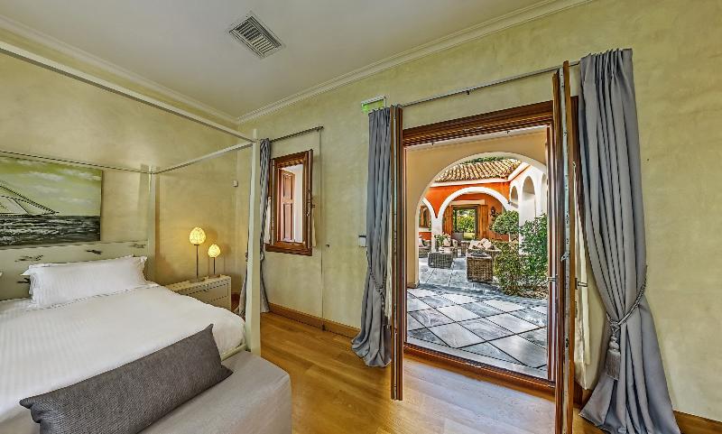 Villa Veneziano image