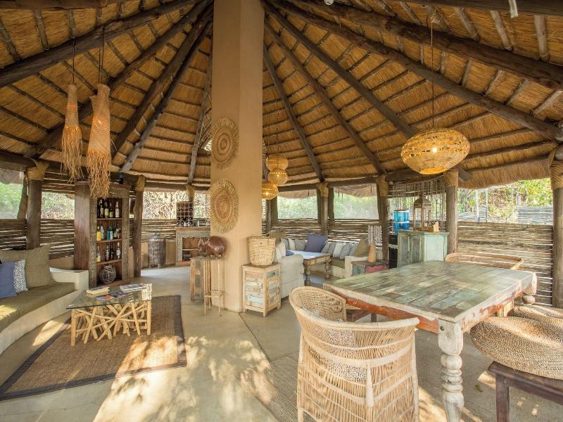 Sindabezi Island Camp image