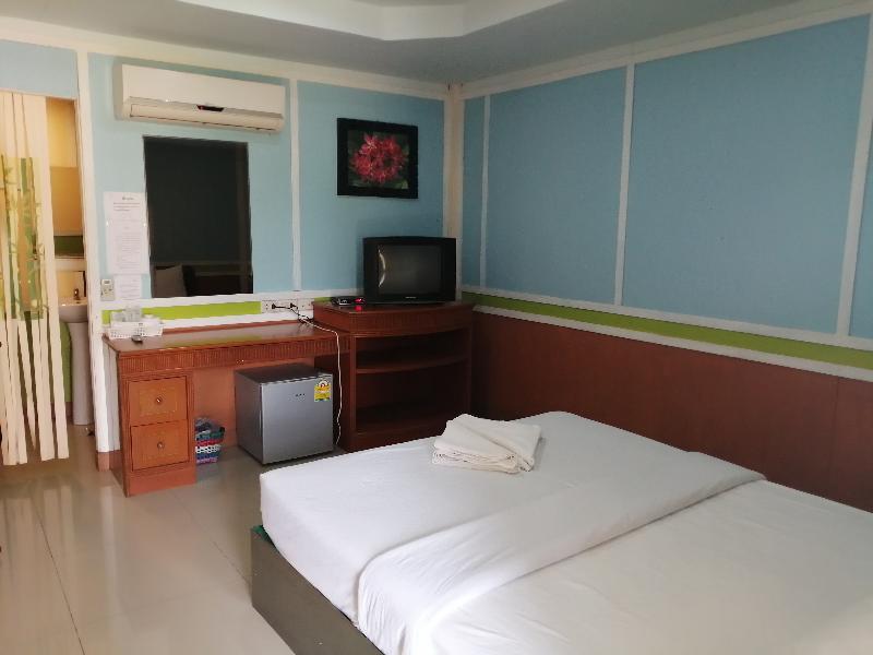 Nang Phraya Resort by ZUZU image