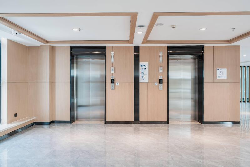 Holiday Inn Express Linzhi Airport image