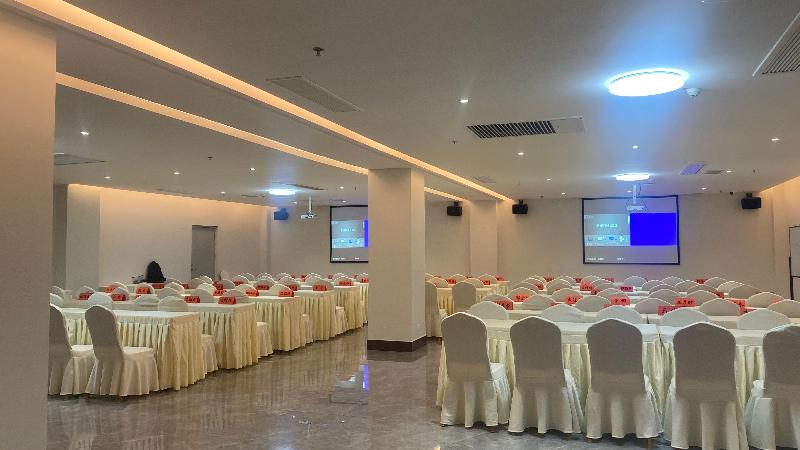 Holiday Inn Express Hengshui Railway Station image