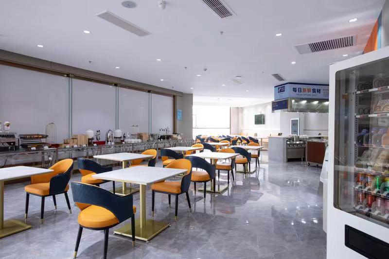Holiday Inn Express Hengshui Railway Station image 3
