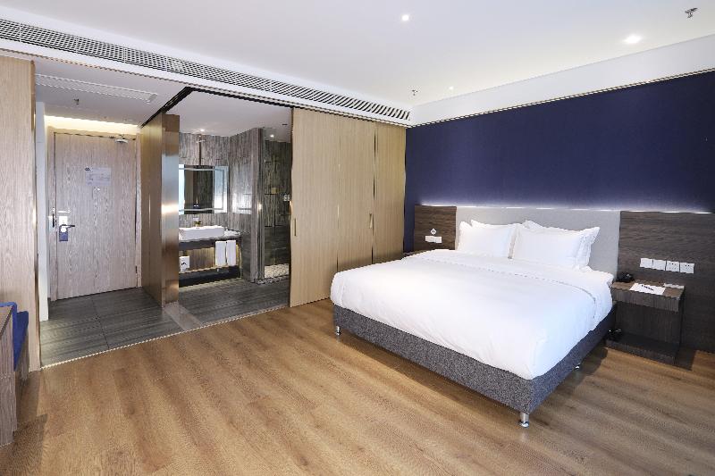 Holiday Inn Express Hengshui Railway Station image