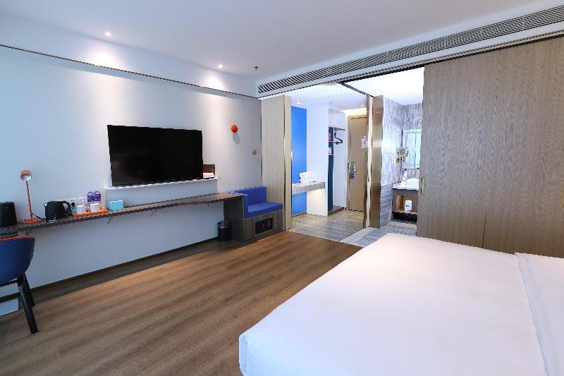 Holiday Inn Express Hengshui Railway Station image