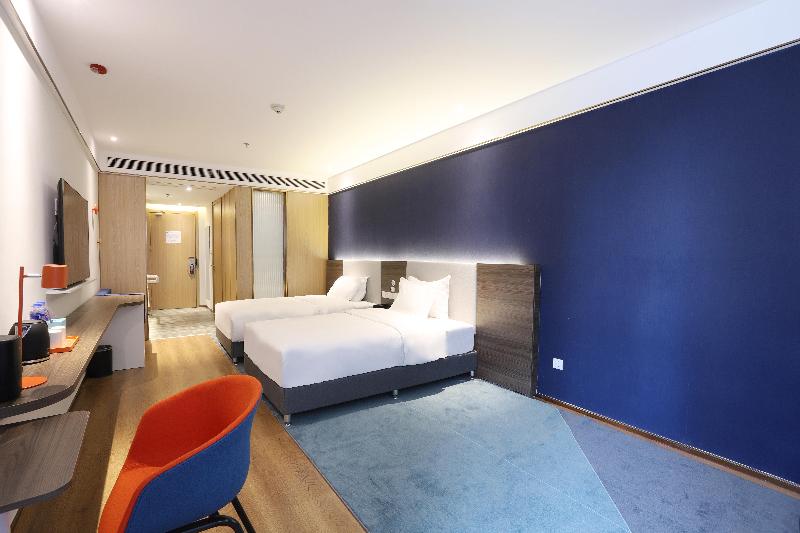 Holiday Inn Express Hengshui Railway Station image
