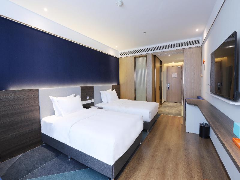 Holiday Inn Express Hengshui Railway Station image