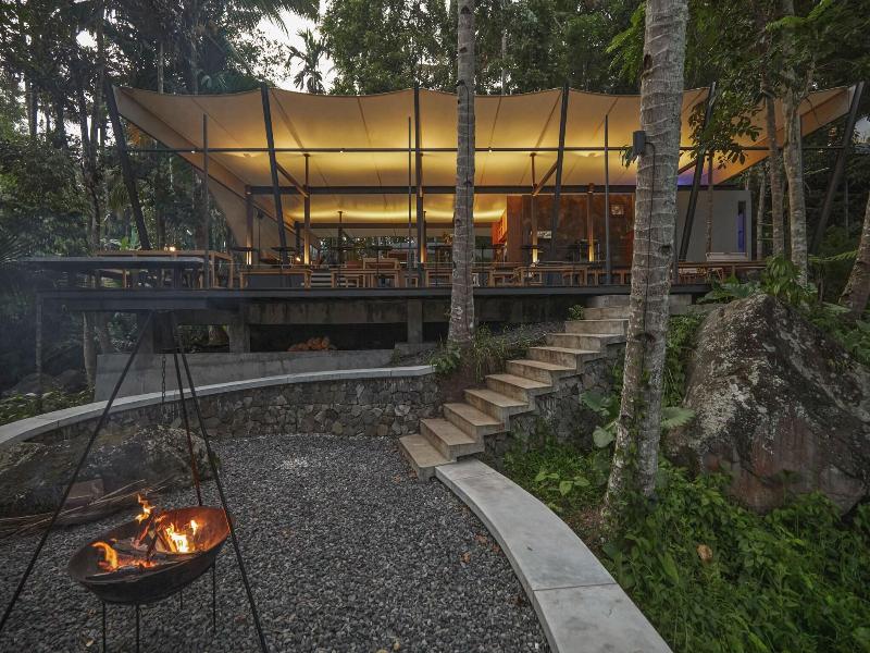 Kunang Kunang Tent Resort image