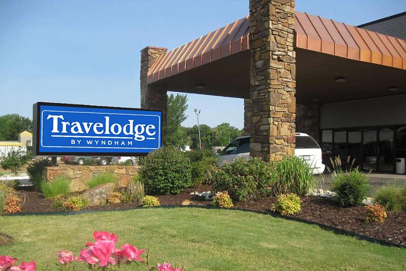 Travelodge By Wyndham Coffeyville image