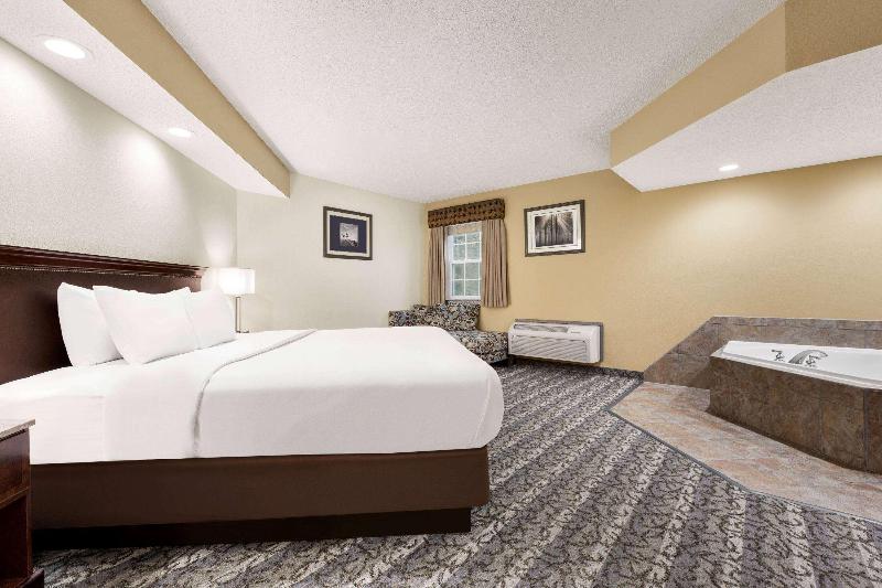 Travelodge By Wyndham Coffeyville image