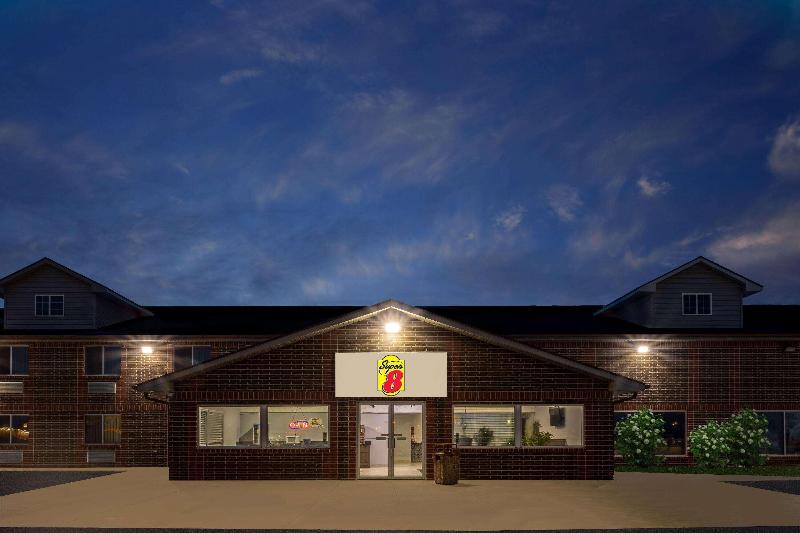 Super 8 by Wyndham Missouri Valley image