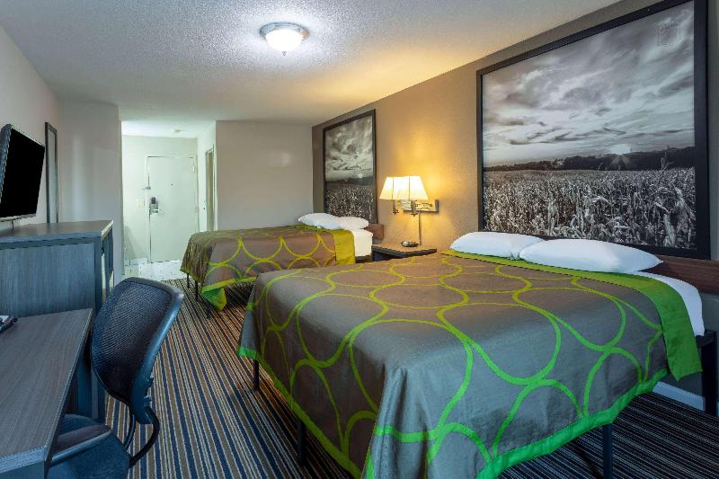 Super 8 by Wyndham Missouri Valley image