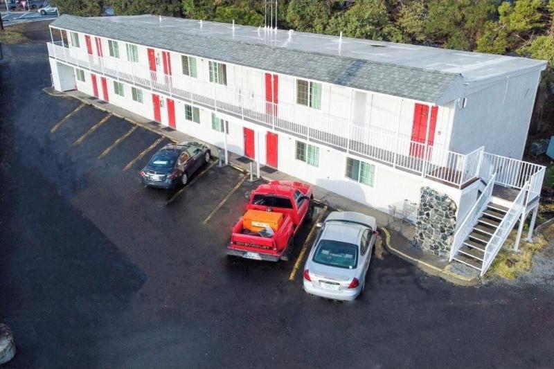 Budget Inn Bend image